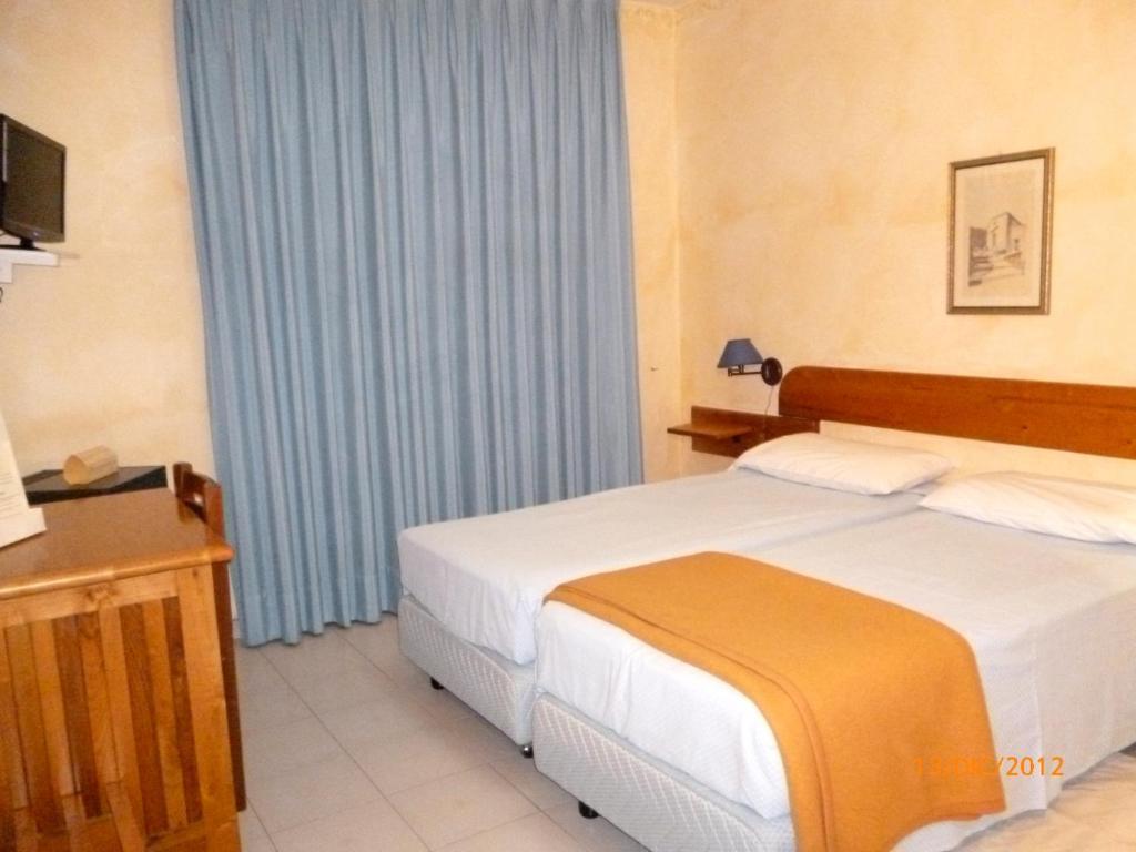 Quadruple Room,1697093006:JPEG